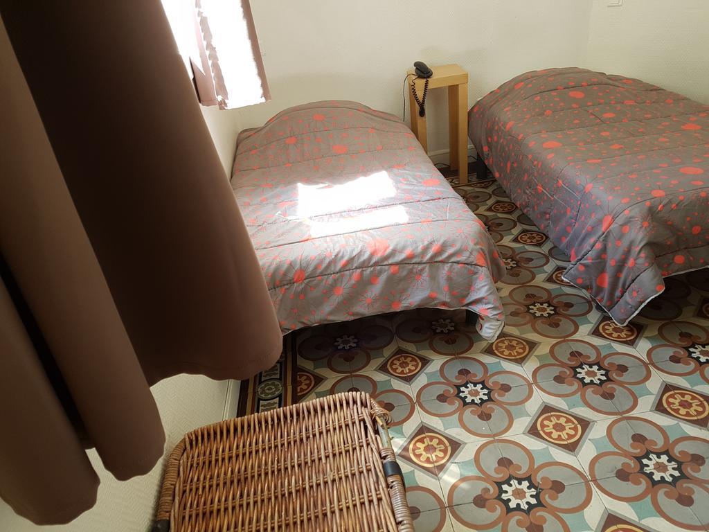 Hotel Des Poetes Avec Parking Sur Reservation ベジエ エクステリア 写真