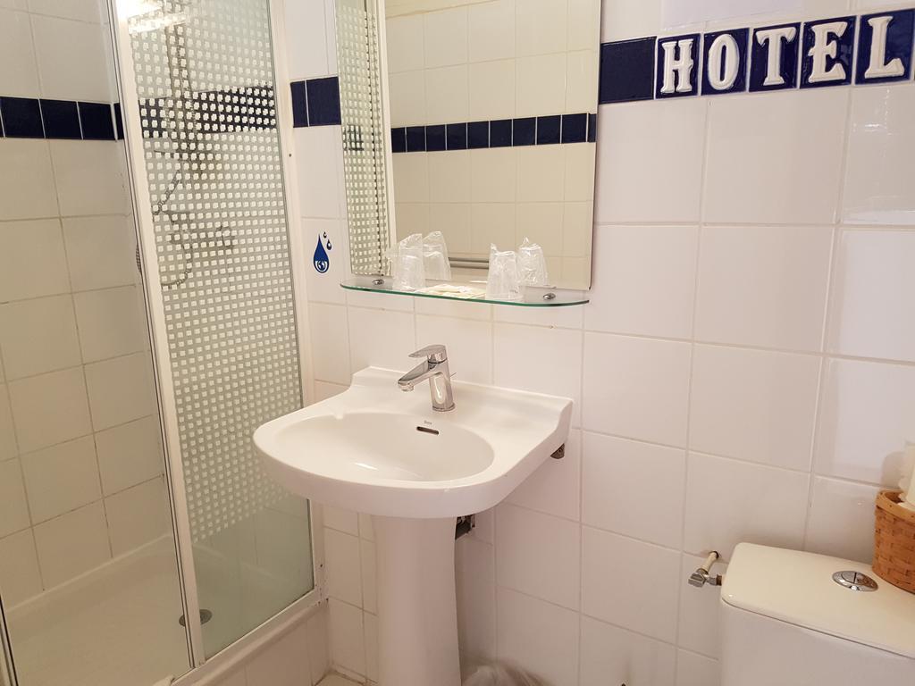 Hotel Des Poetes Avec Parking Sur Reservation ベジエ エクステリア 写真